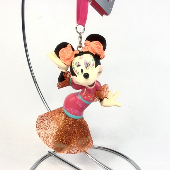 Disney Holiday Disney Parks Epcot Mexico Pavillion Coco Minnie